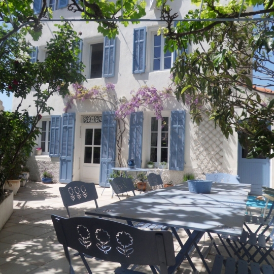 IMMOBILIERE ARTHUR - Plan de Cuques : Maison / Villa | PLAN-DE-CUQUES (13380) | 100.00m2 | 1 570 € IMMOBILIERE ARTHUR - Plan de Cuques : Maison / Villa | PLAN-DE-CUQUES (13380) | 100.00m2 | 1 570 €